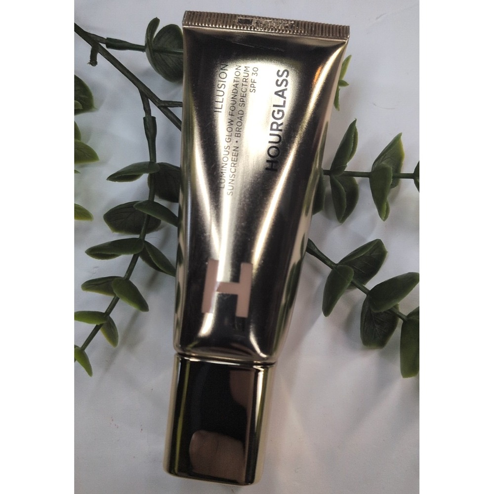 BRAND NEW SHADE 3😍Hourglass Luminous Glow Foundation Skin Sunscreen Illusion